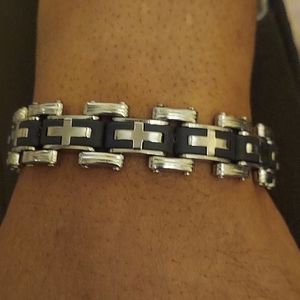Mens Black and Silver Bracelet
